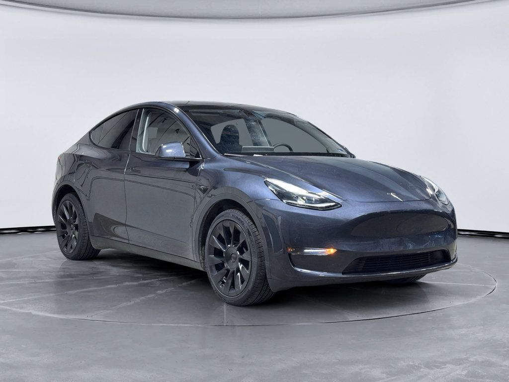 Used 2024 Tesla Model Y Long Range AWD/4WD image 4