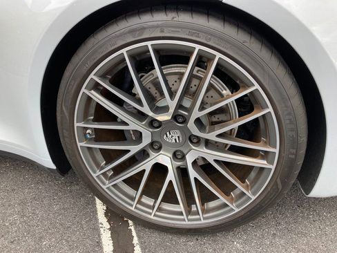 Certified 2024 Porsche 911 Carrera image 33