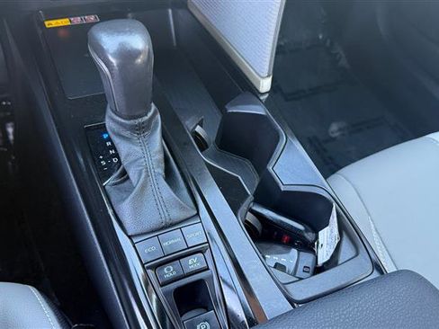 Used 2025 Toyota Camry SE w/ Convenience Package FWD image 37