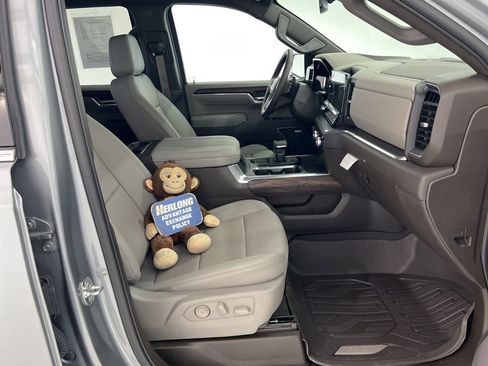 Used 2025 GMC Sierra 1500 SLT w/ SLT Premium Plus Package image 26