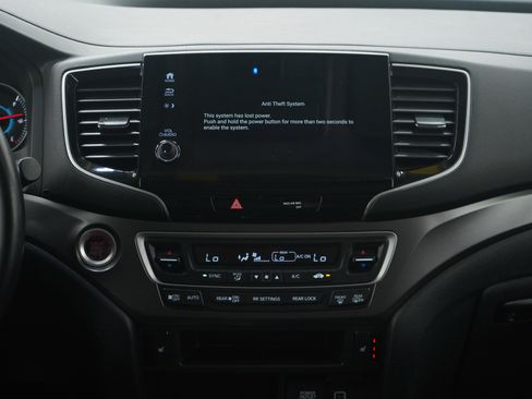 Used 2022 Honda Pilot Black Edition image 17