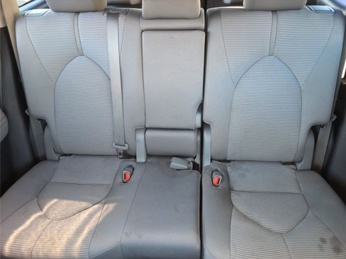Used 2023 Toyota Highlander L image 24