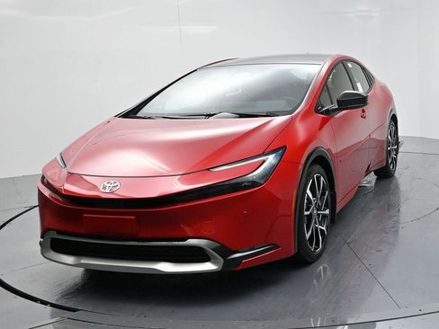 New 2026 Toyota Prius Plug-In Hybrid image 3