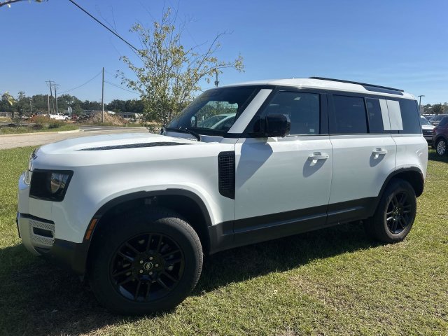 Used 2025 Land Rover Defender 110 S AWD/4WD image 12