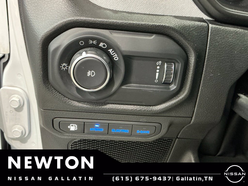 Used 2024 Jeep Wrangler Unlimited w/ Convenience Group AWD/4WD image 38