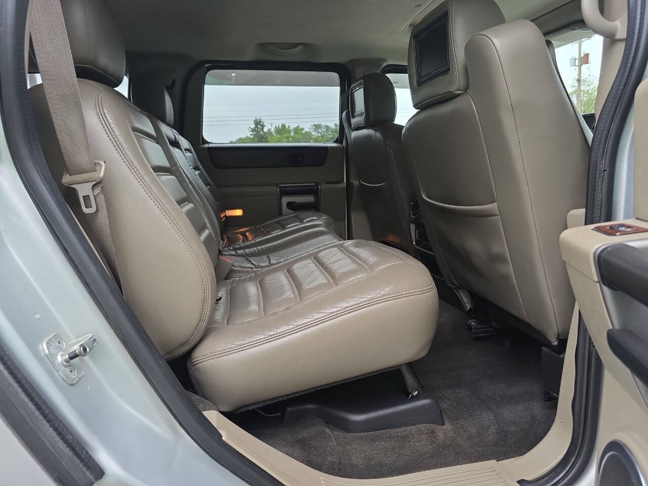 Used 2003 HUMMER H2 w/ Preferred Equipment Group AWD/4WD image 21