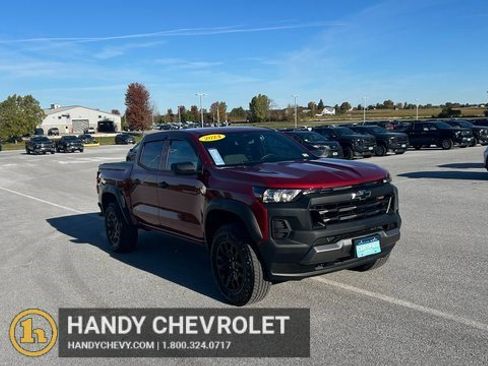 Certified 2024 Chevrolet Colorado Trail Boss w/ Advanced Trailering Package image 1