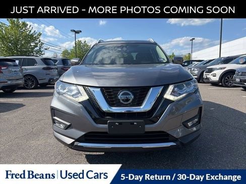 Used 2019 Nissan Rogue SL w/ Premium Package AWD/4WD image 2