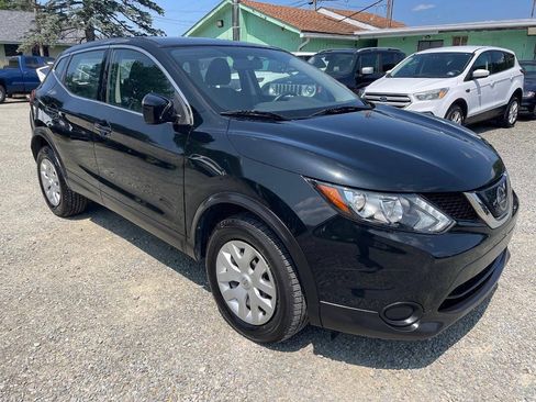 Used 2019 Nissan Rogue Sport S AWD/4WD image 4