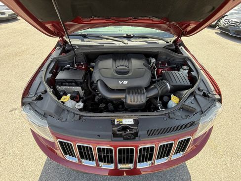 Used 2014 Jeep Grand Cherokee Laredo w/ Quick Order Package 23E AWD/4WD image 24