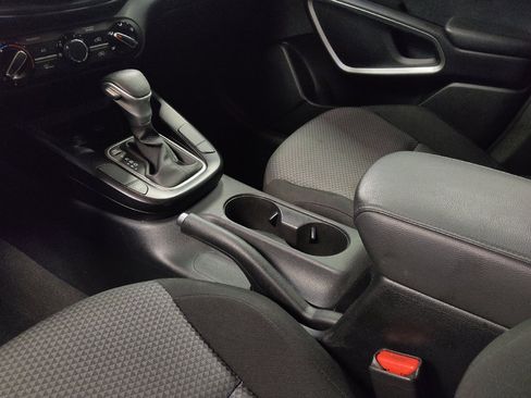 Used 2022 Kia Soul LX FWD image 26