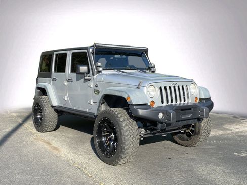Used 2012 Jeep Wrangler Call of Duty image 2
