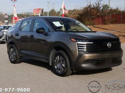 Used 2025 Nissan Kicks S