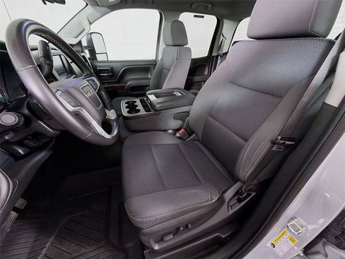 Used 2017 GMC Sierra 1500 SLE w/ SLE Value Package image 11