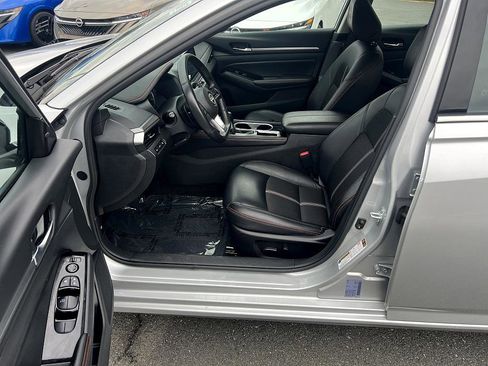 Certified 2024 Nissan Altima 2.5 SR image 17