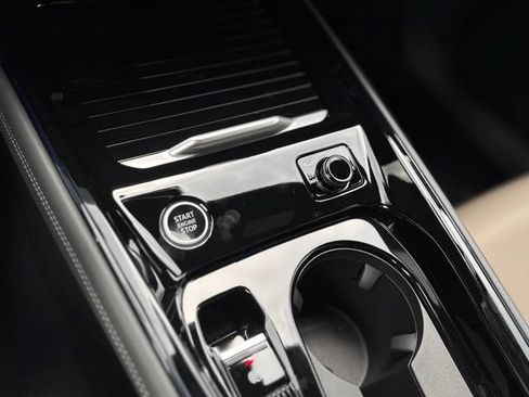 New 2026 Audi Q3 quattro 2.0T AWD/4WD image 23