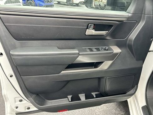 Used 2022 Toyota Tundra SR5 w/ SR5 Convenience Package AWD/4WD image 21