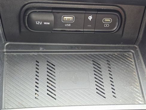 Used 2023 Kia Sportage SX image 34