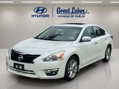 Used 2015 Nissan Altima 2.5 SL w/ Moonroof Package