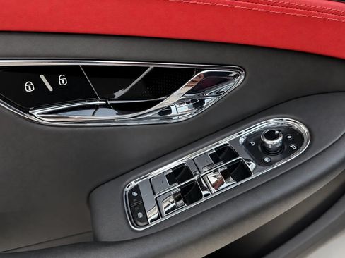 Used 2021 Bentley Continental GT AWD/4WD image 21