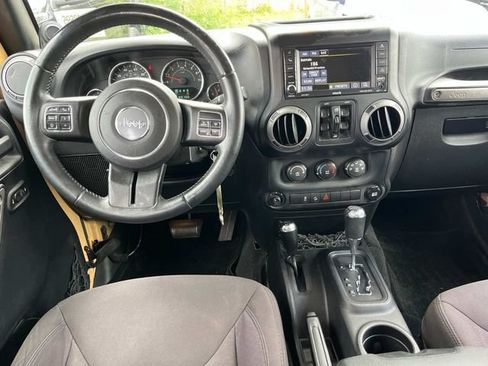 Used 2014 Jeep Wrangler Unlimited Sport w/ Quick Order Package 24S AWD/4WD image 15