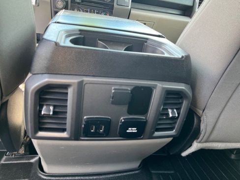 Used 2017 Ford F150 XLT w/ Equipment Group 302A Luxury image 18