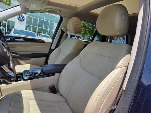 Used 2017 Mercedes-Benz GLS 450 4MATIC image 11