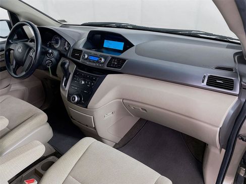 Used 2012 Honda Odyssey LX image 29