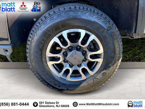 Used 2022 GMC Sierra 2500 SLT w/ Snow Plow Prep/Camper Package image 10