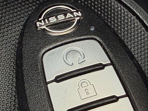 Used 2025 Nissan Altima 2.5 SV FWD image 24