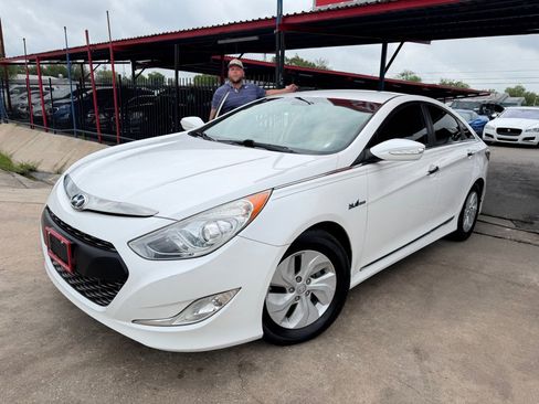 Used 2015 Hyundai Sonata Hybrid FWD image 34