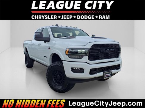 Used 2024 RAM 2500 Limited AWD/4WD image 1