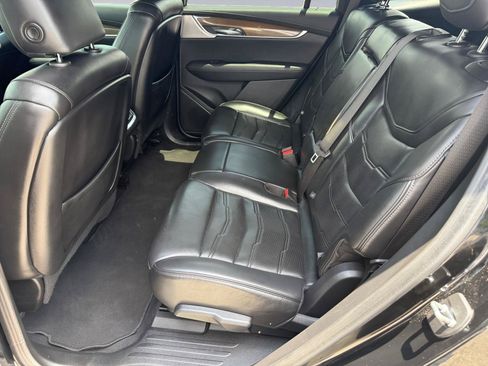 Used 2023 Cadillac XT6 Premium Luxury w/ Platinum Package AWD/4WD image 17