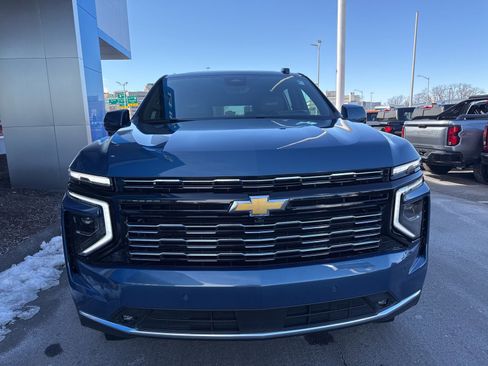 New 2026 Chevrolet Suburban High Country image 3