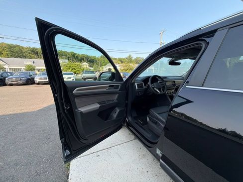 Used 2023 Volkswagen Atlas SEL AWD/4WD image 13