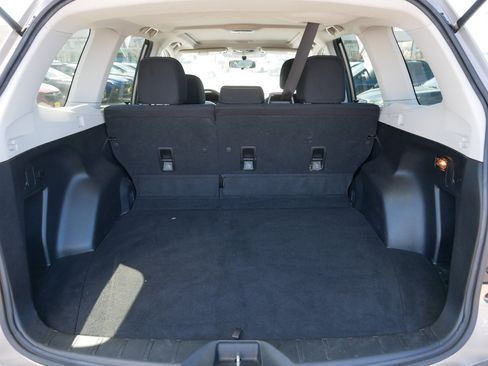 Used 2015 Subaru Forester 2.5i Premium w/ All-Weather Package AWD/4WD image 18
