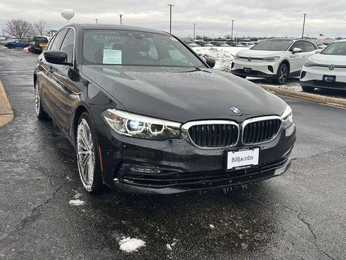 Used 2018 BMW 530i xDrive image 3