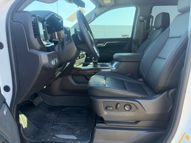 Used 2026 GMC Sierra 1500 Elevation w/ Elevation Premium Package AWD/4WD image 5