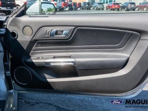 Used 2022 Ford Mustang GT Premium w/ GT Performance Package RWD image 12