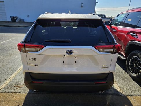 Used 2023 Toyota RAV4 XLE image 9