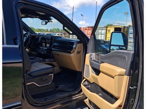 Used 2024 Ford F350 Lariat w/ Chrome Package AWD/4WD image 9