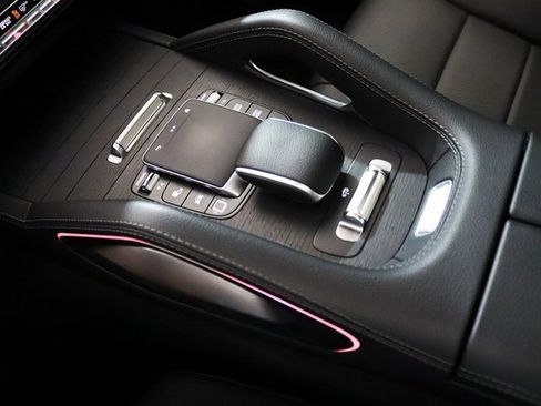 Used 2025 Mercedes-Benz GLS 450 4MATIC image 30