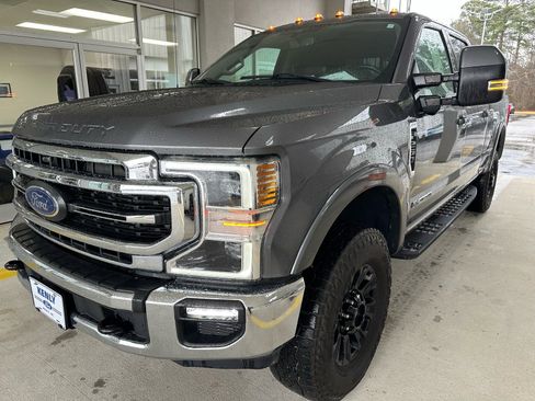 Certified 2021 Ford F250 Lariat w/ Tremor Off-Road Package image 3