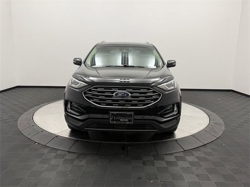 Used 2019 Ford Edge SEL w/ Equipment Group 201A image 2