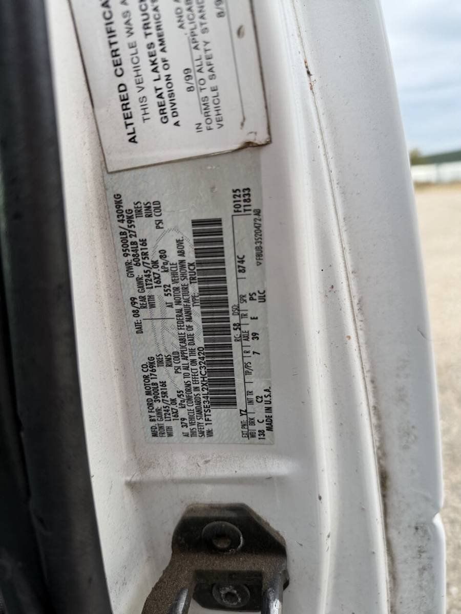 Used 1999 Ford E-350 and Econoline 350 Super Duty RWD image 38