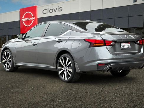 Used 2022 Nissan Altima 2.5 SR image 7