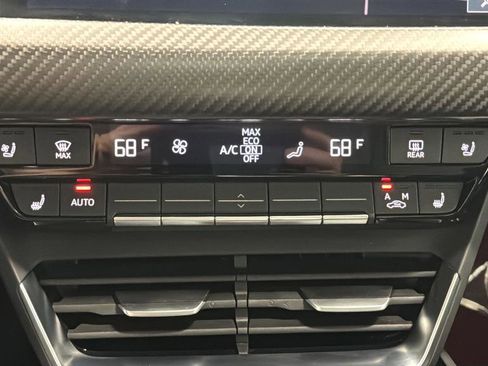 Used 2023 Audi e-tron GT Premium Plus w/ Performance Package AWD/4WD image 18