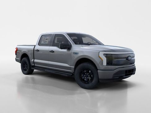 New 2025 Ford F150 Lightning XLT image 24