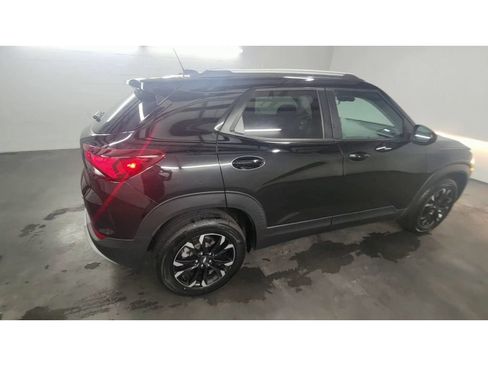 Used 2023 Chevrolet TrailBlazer LT FWD image 8