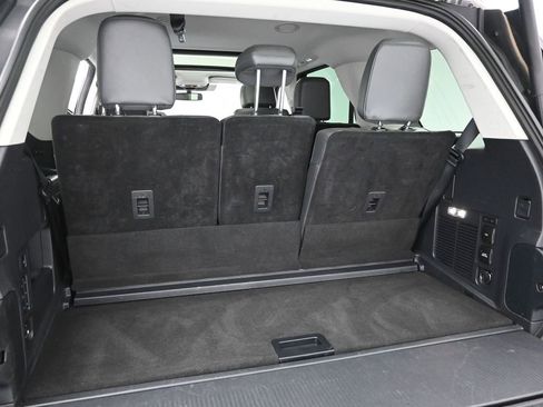 Used 2025 Ford Expedition Active image 9